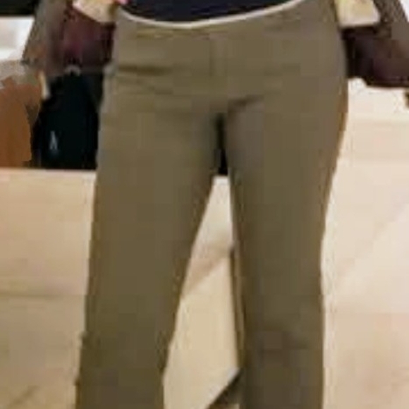 Royal Robbins Women's Trousers - Olive - Picture 1 of 6